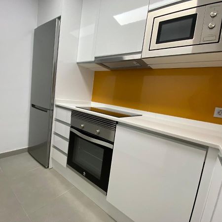 Bonito Apartamento De 2 Habitaciones Con Terraza Malaga Exterior photo