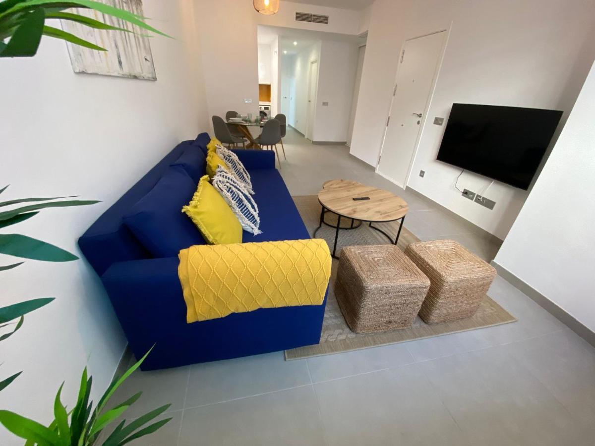 Bonito Apartamento De 2 Habitaciones Con Terraza Malaga Exterior photo